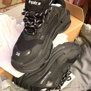 Real Authentic Balenciaga Triple S Sneakers Size38